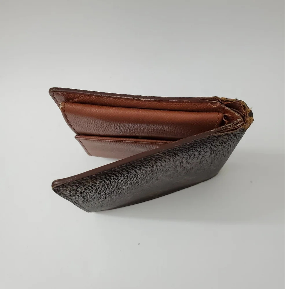 Authentic Louis Vuitton Wallet